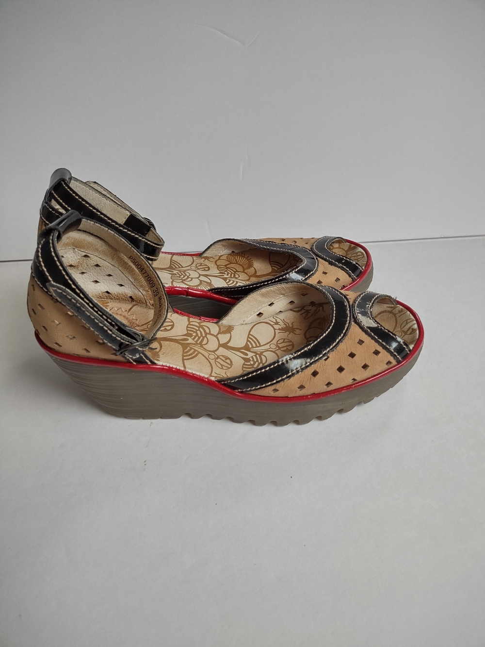 Fly London Tan and Black Wedge Sandals with Red Trim - Picture 6 of 10